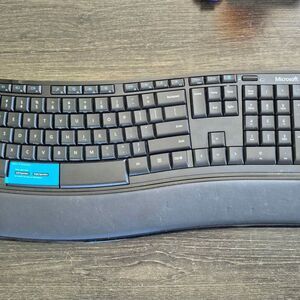 Microsoft Sculpt Comfort Ergo Wireless Black Keyboard & Mouse Without Receiver